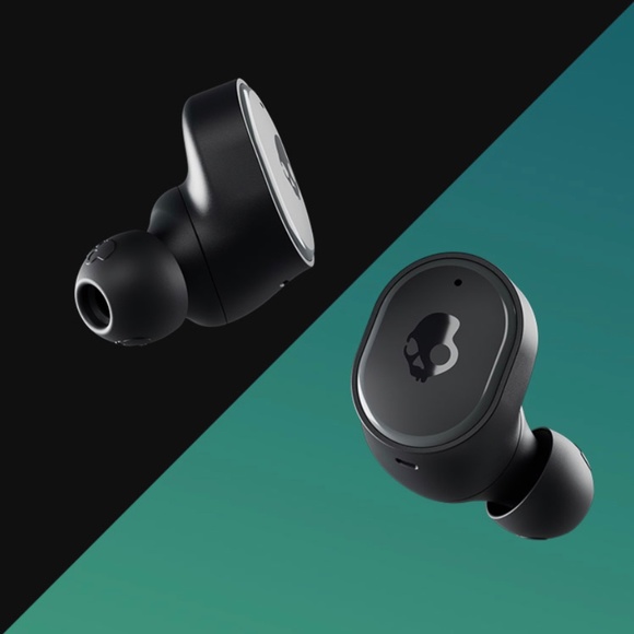 Skull head phones - Picture 2 of 3